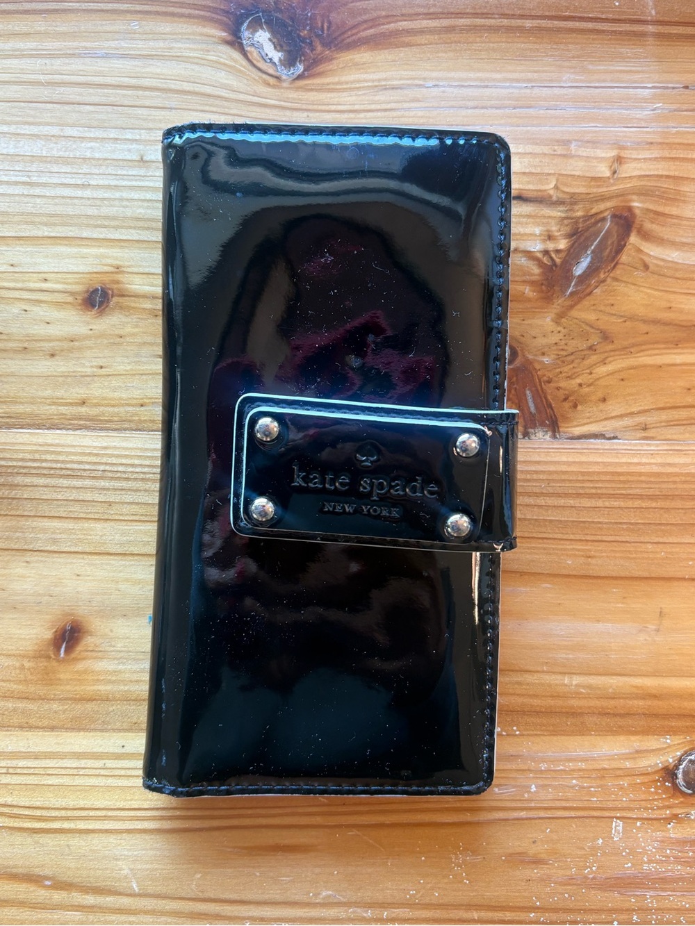 kate spade Glossy Black Patent Leather Phone Wallet Case with Snap Plaque